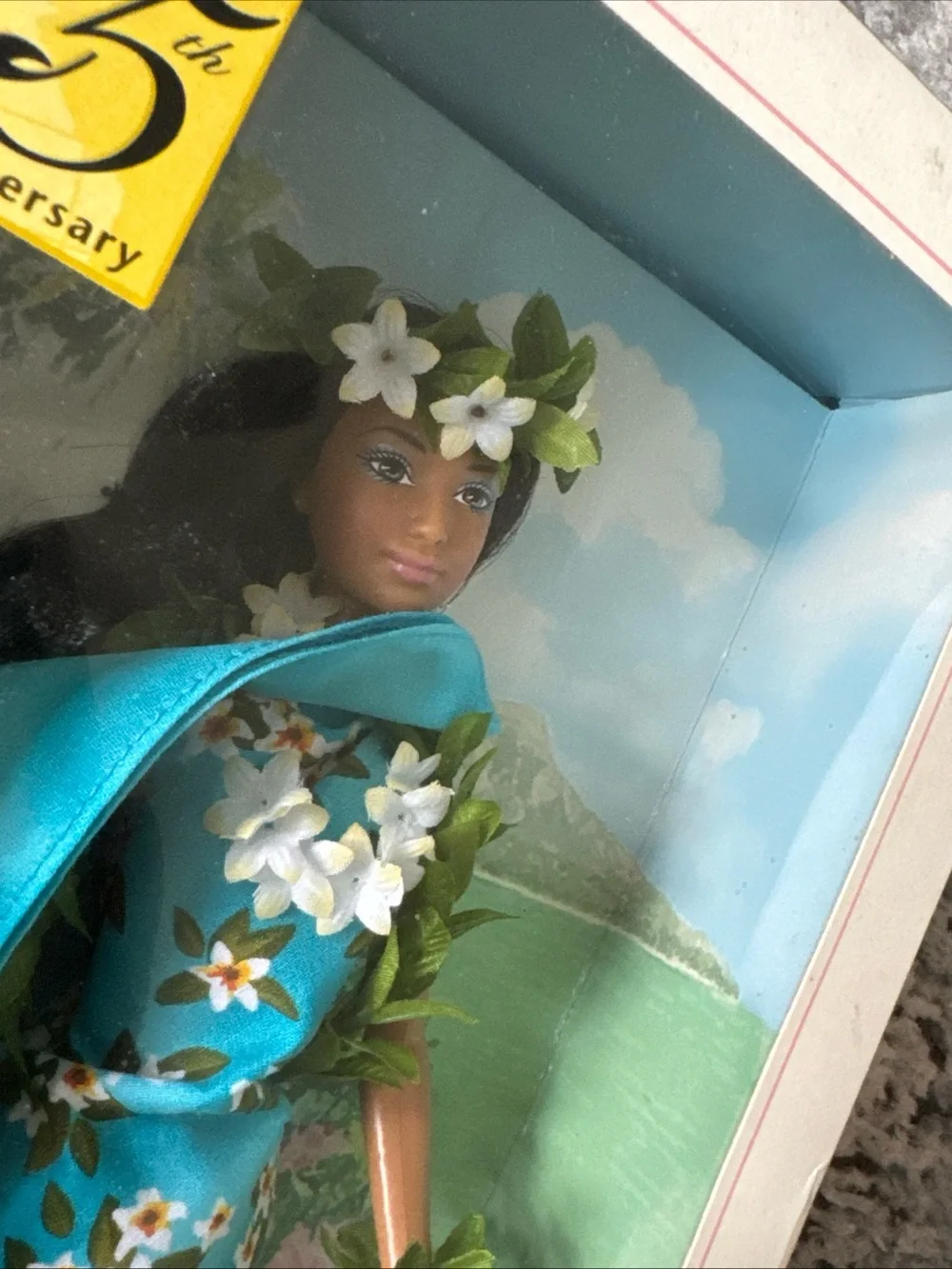 Barbie Dolls of the World Princess of the Pacific Islands new with box wear